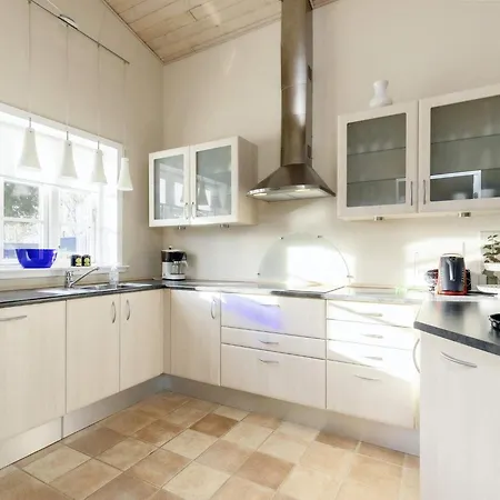 6 Person In Nysted-by Traum *